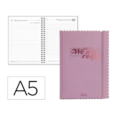 LIDERPAPEL Agenda Oficina Liderpapel 2027 Encuadernada Cloudy Dia Pagina A5 Bilingue 70G Papel Fsc Malva